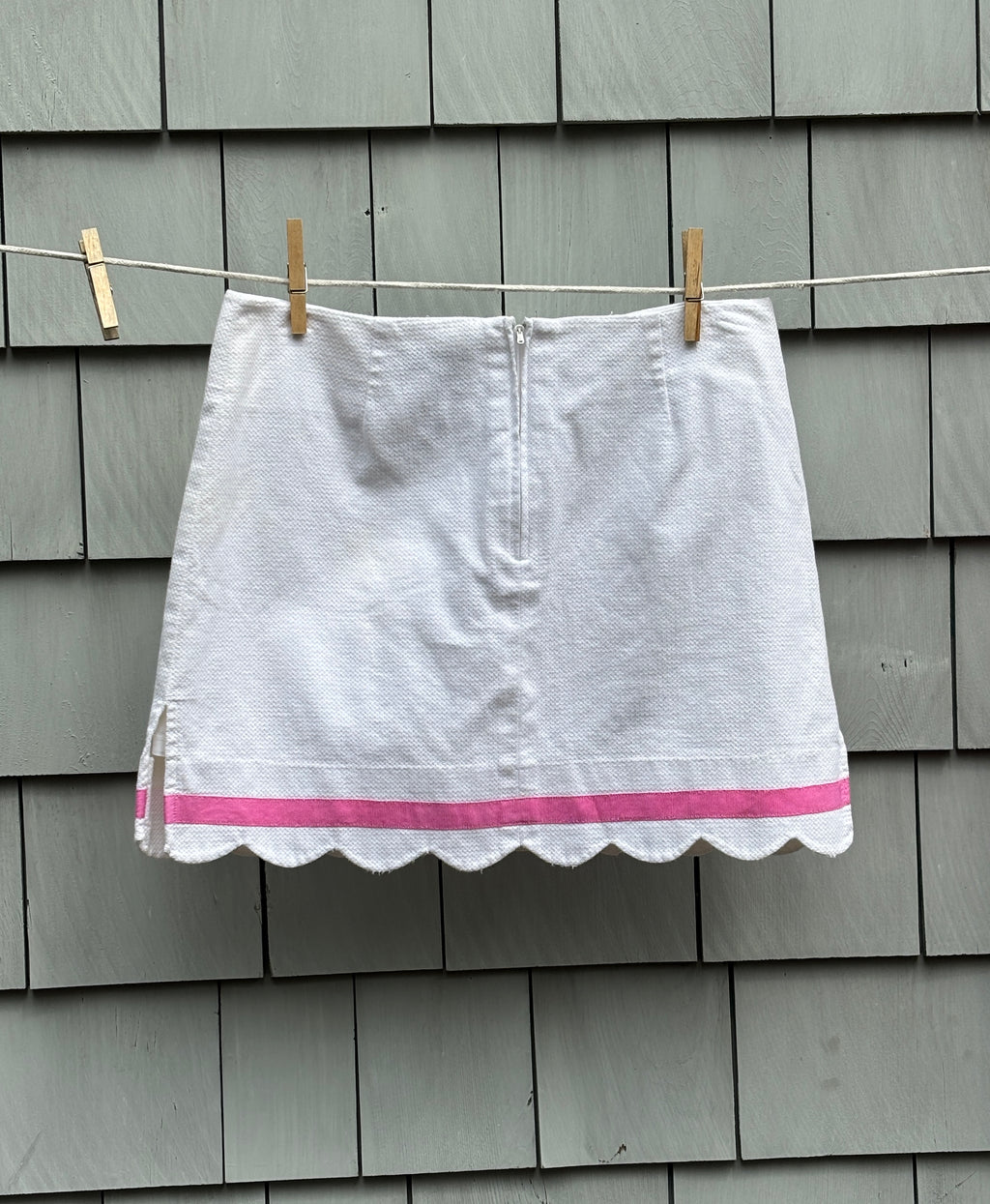 Lilly Pulitzer White Pique Skirt | Pink Scalloped Hem | Size 4 | Like New