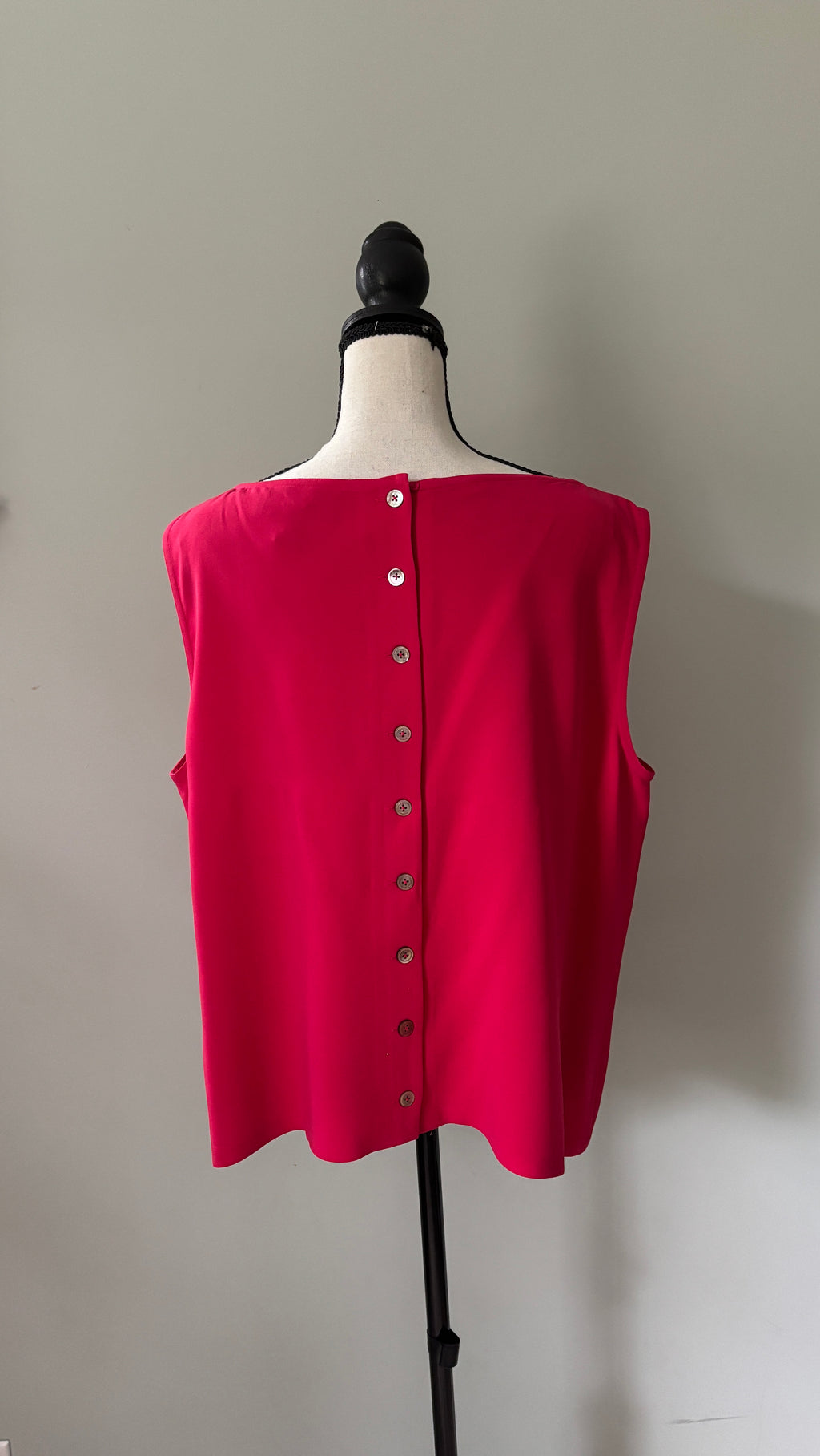 Linda Allard Ellen Tracy Red Silk Sleeveless Shell Size 16 Like New