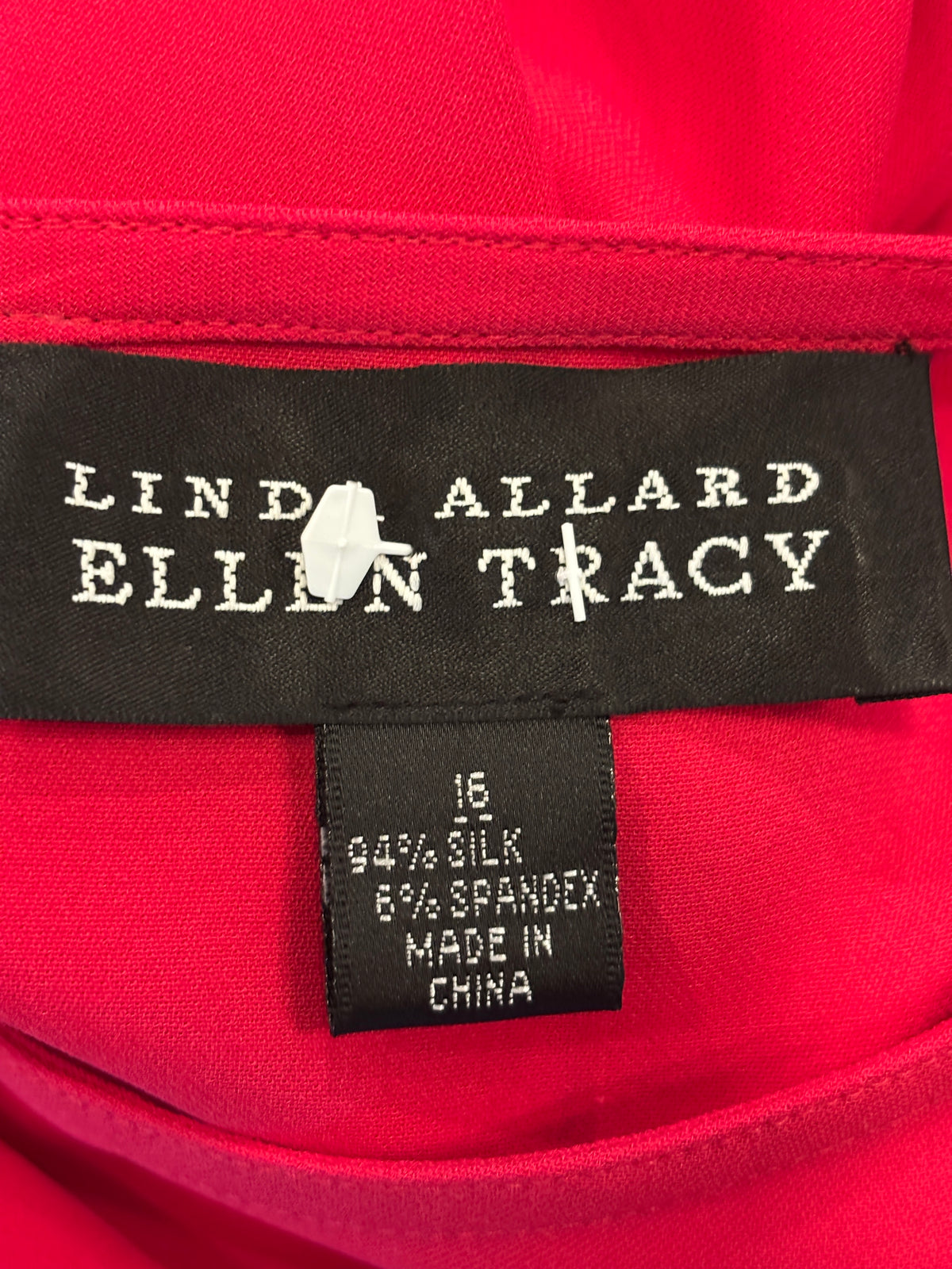 Linda Allard Ellen Tracy Red Silk Sleeveless Shell Size 16 Like New