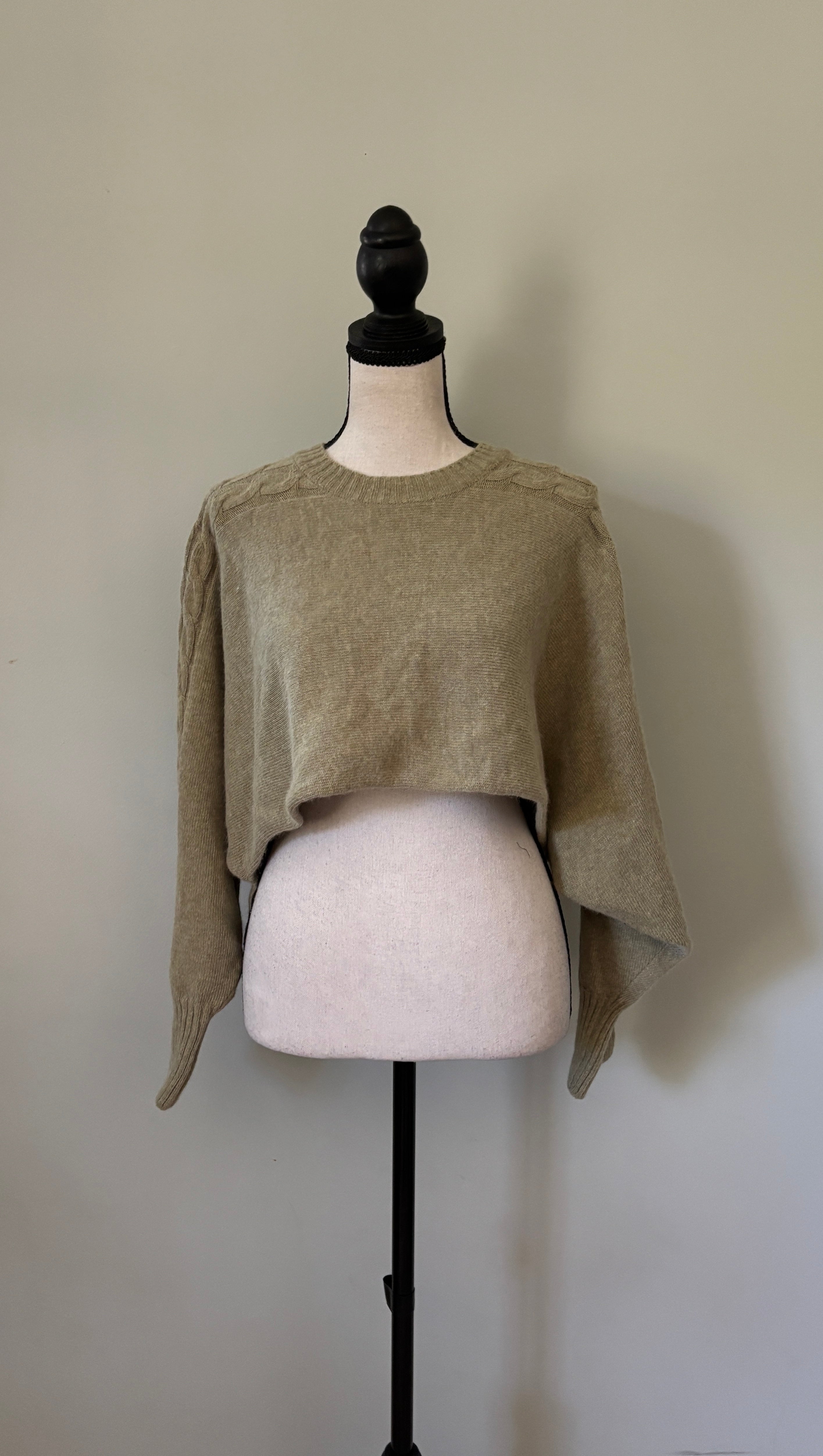 Codes Combine "Fox Premium Blended" Cropped Batwing Cable-Knit Sweater S/M NWT