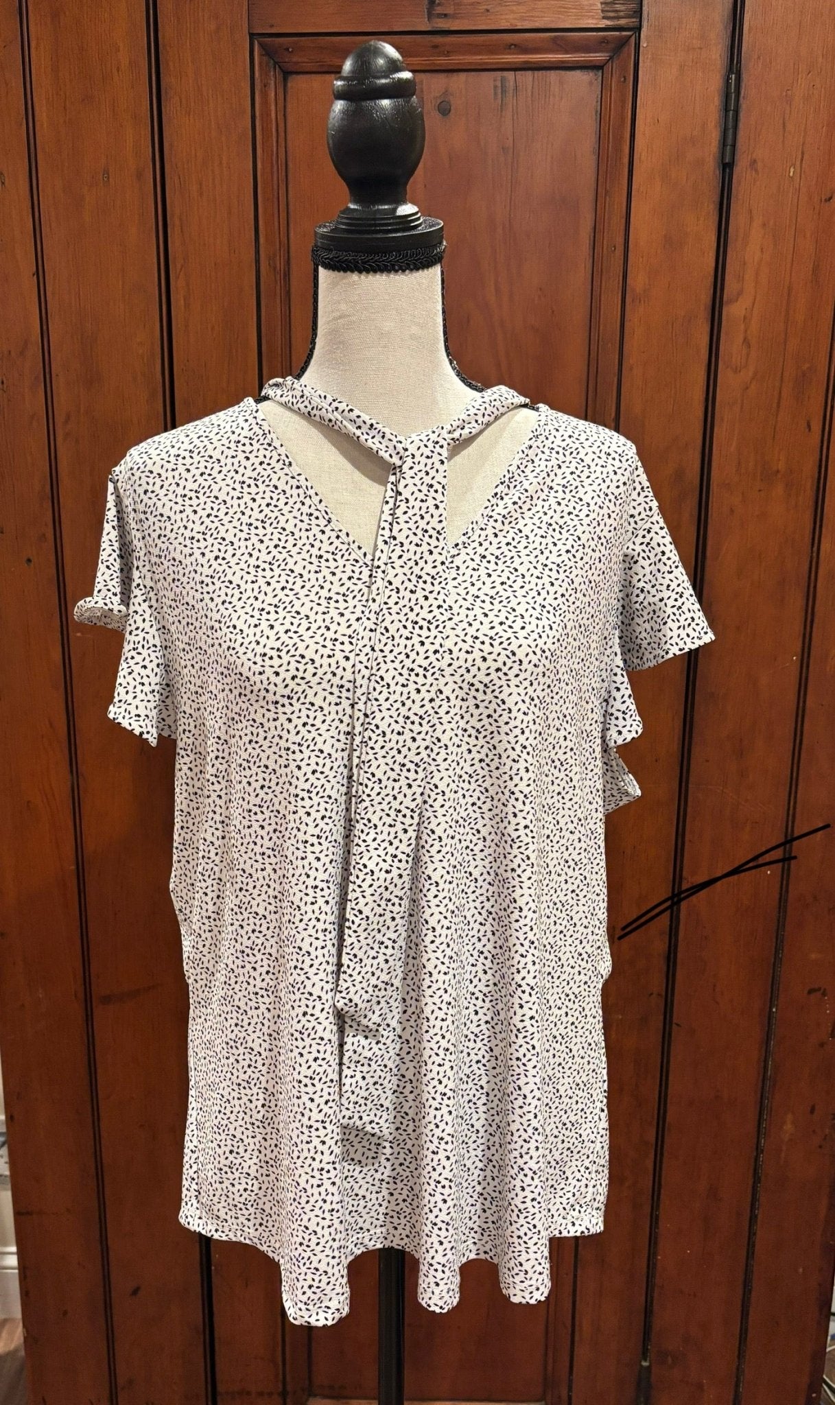 Adrianna Papell grey white blouse front view neck tie detail thrifted tops and blouses Sassy and Chic