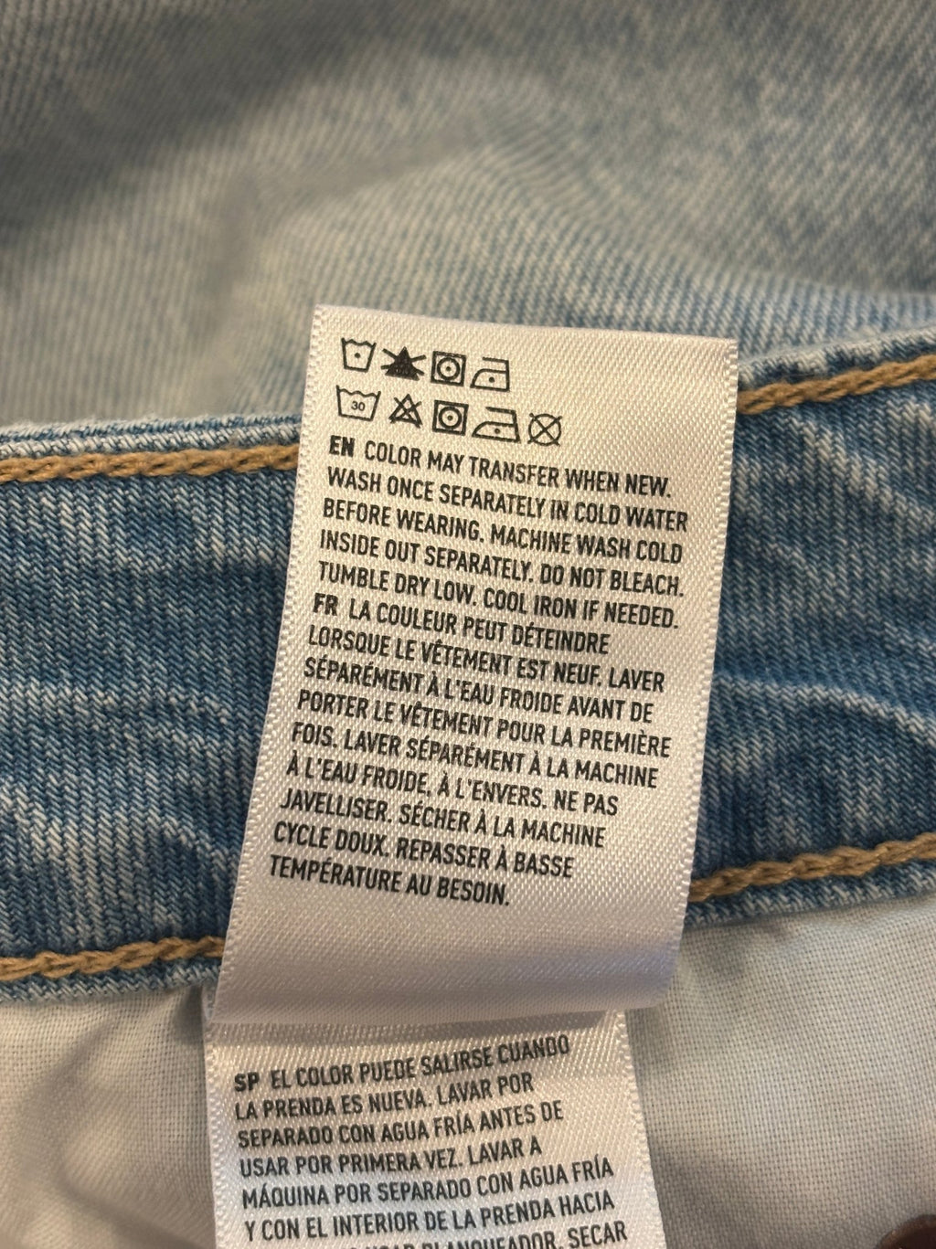 Interior care and fabric label — 90% cotton 10% recycled cotton, American Eagle Outfitters