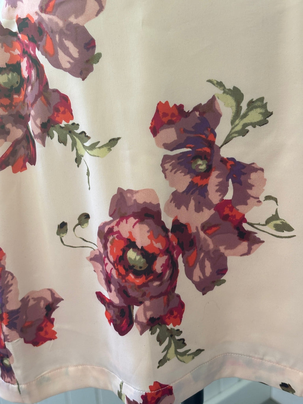 Bailey Rose floral mini skirt size large painterly poppy print detail close up cream