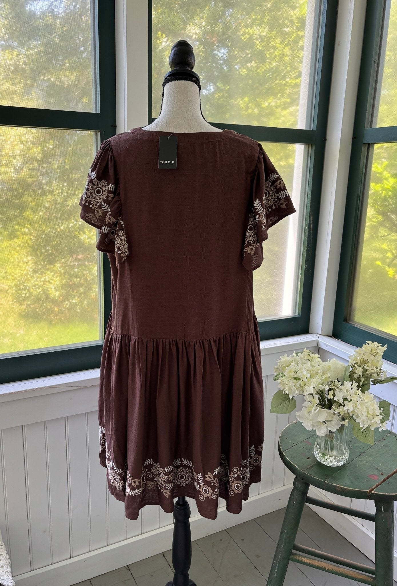 Boho thrifted dresses Belle Isle Torrid brown embroidered dress back view NWT