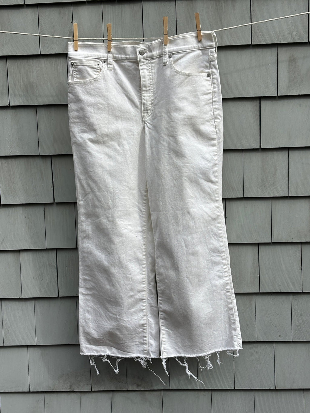 J.Crew white wide leg crop jeans raw frayed hem size 30 like new front view clothesline