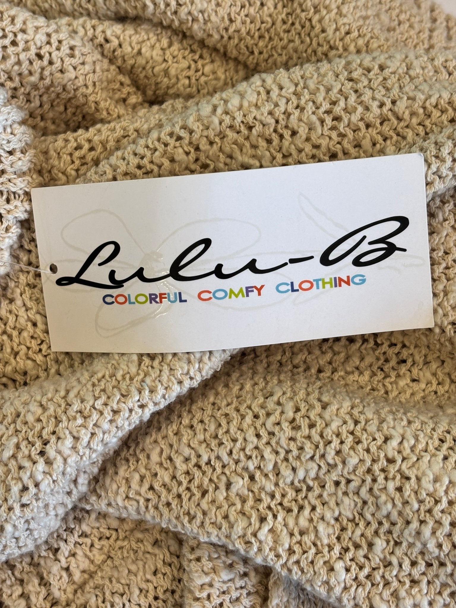 Lulu-B Colorful Comfy Clothing brand hang tag