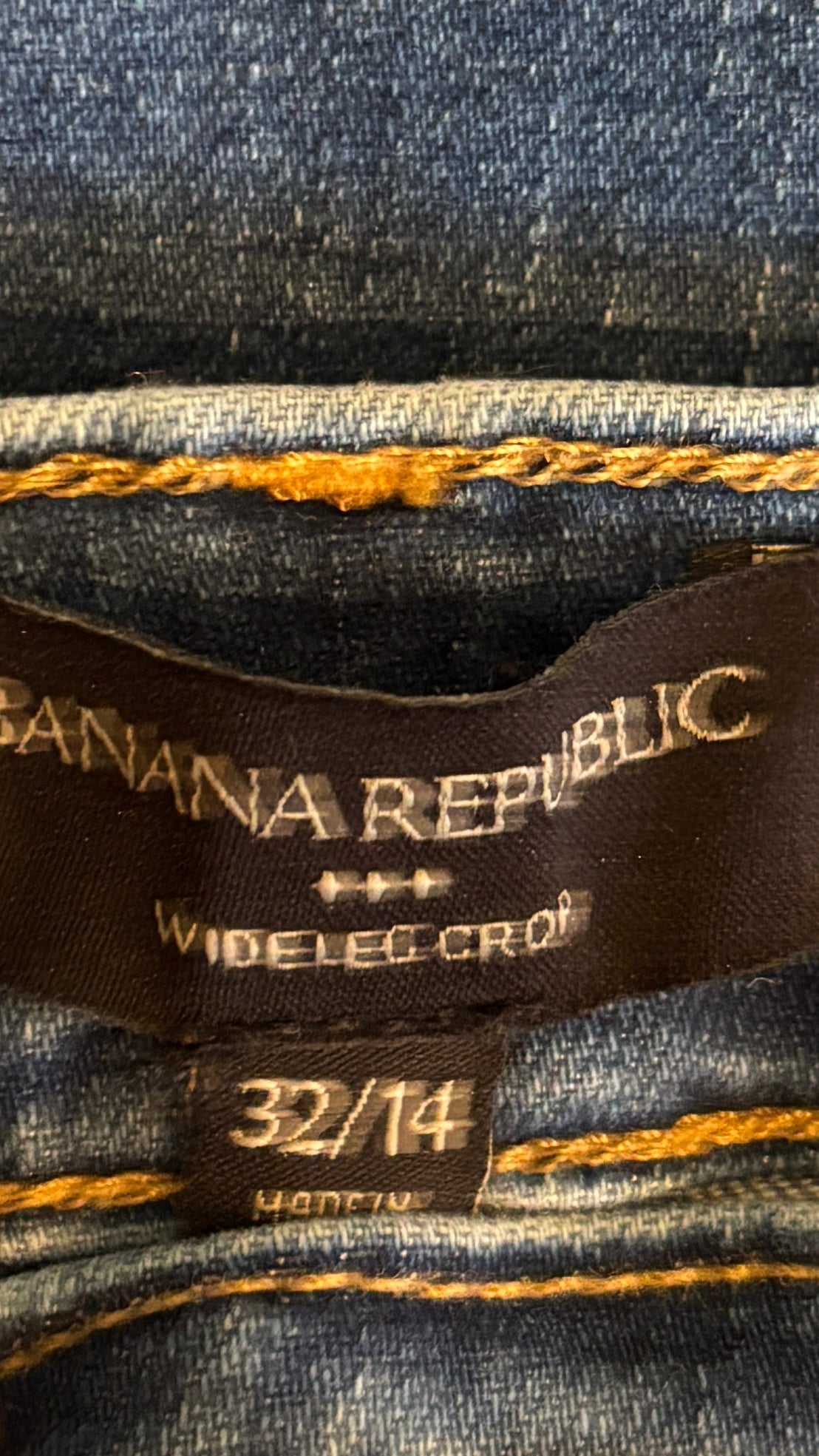 Pre - loved Jeans: Banana Republic Factory, Size 32, Like New - Sassy and Chic