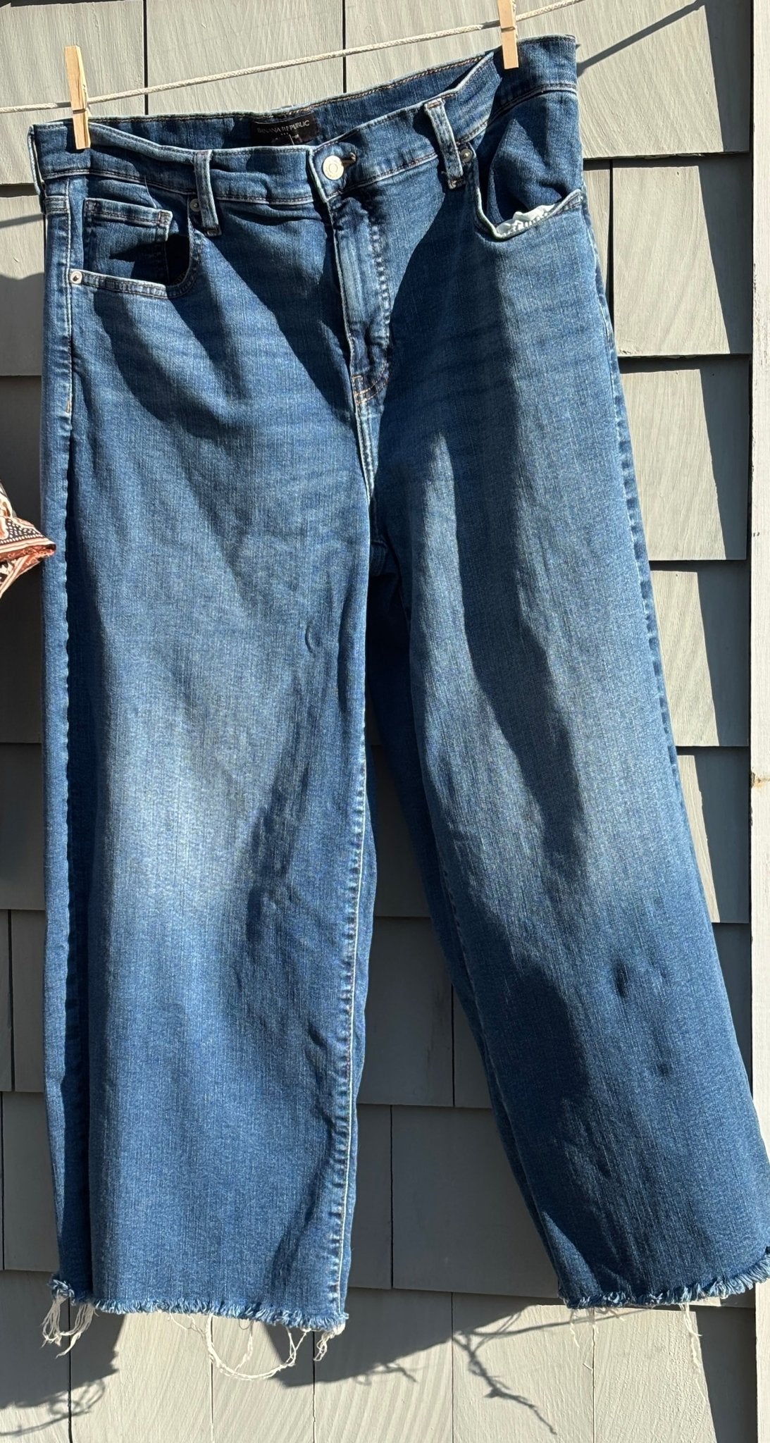 Pre - loved Jeans: Banana Republic Factory, Size 32, Like New - Sassy and Chic