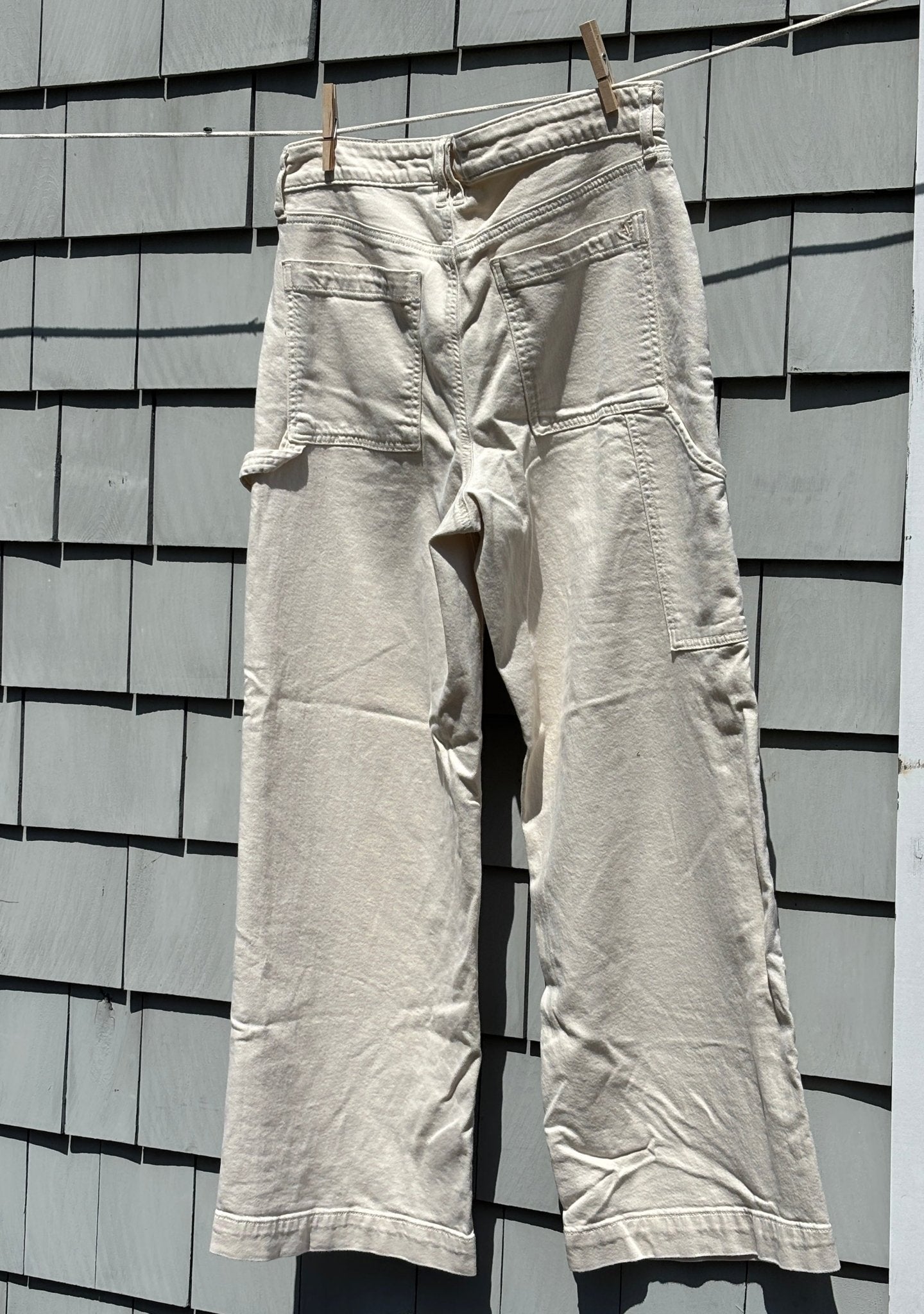 AEO cream wide leg carpenter  pants, Size 10S - Sassy and Chic