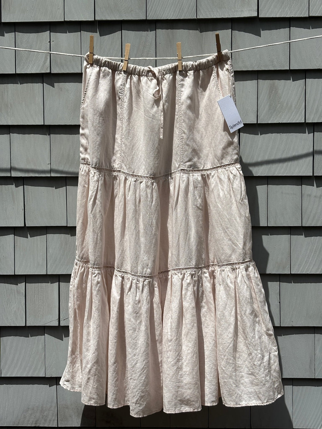 Splendid  linen maxi skirt cream tiered ruffle elastic waist size large NWT front view