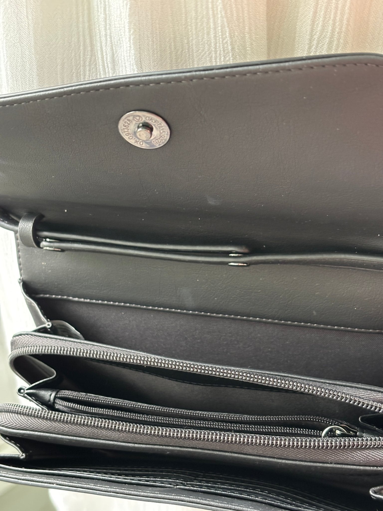 Structured chocolate brown crossbody bag interior compartments card slots thrifted crossbody bags Sassy and Chic