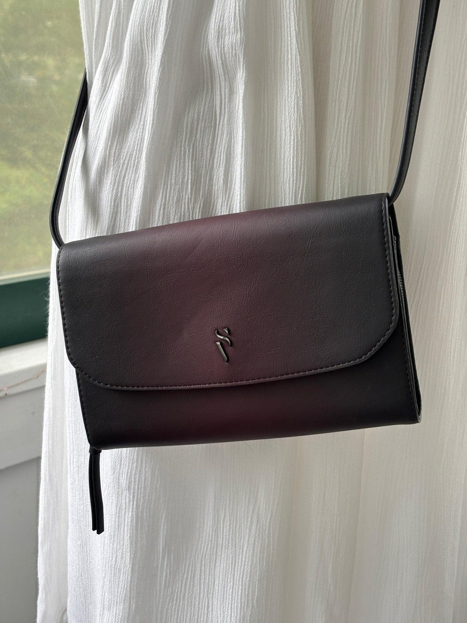 Structured chocolate brown crossbody bag front view flap closure thrifted crossbody bags Sassy and Chic
