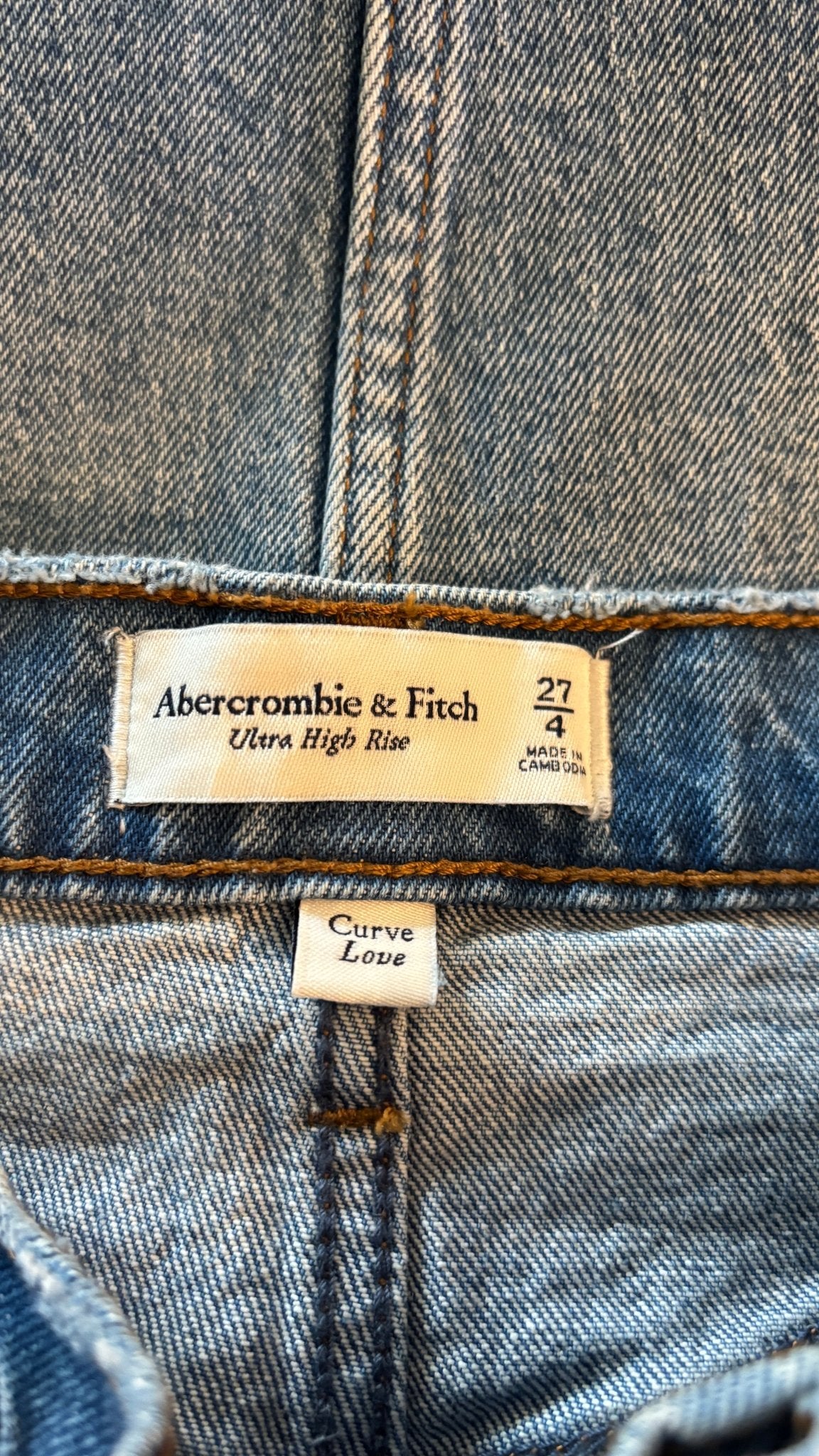 Abercrombie Curve Love ultra high rise denim skirt label size 27 like new Sassy and Chic