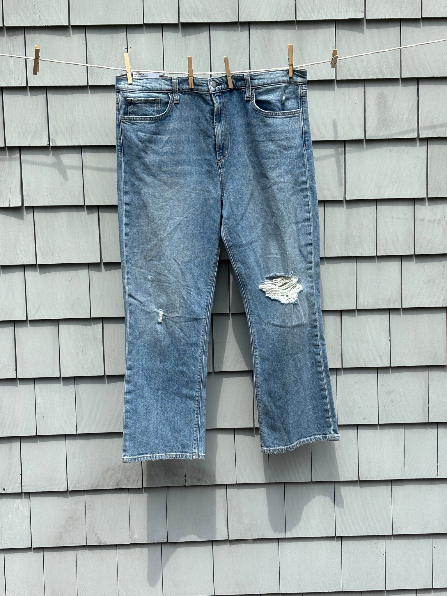 Thrifted designer denim Joe's Jeans Callie high rise cropped boot medium wash front view size 34 NWT