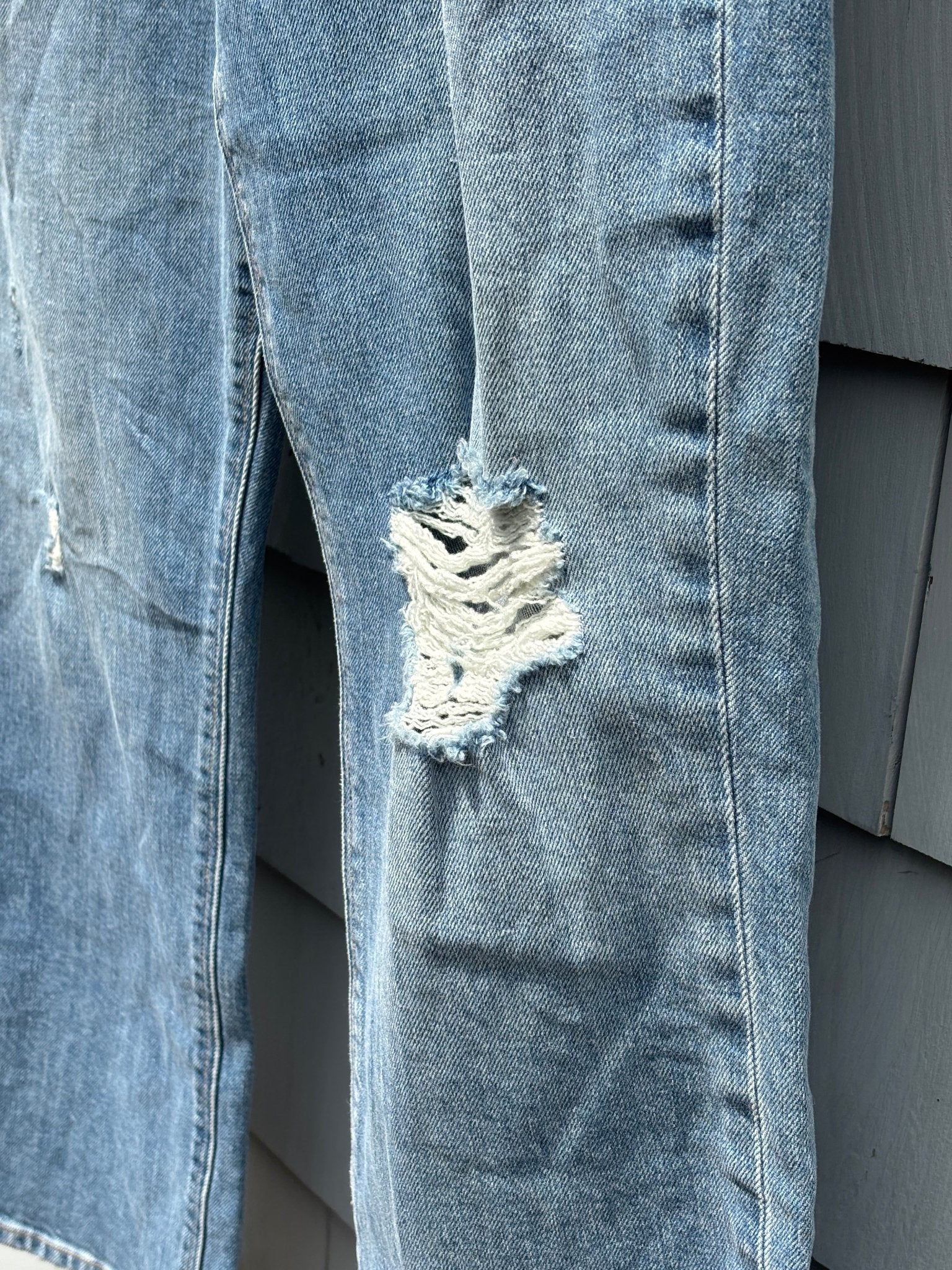 Joe's Jeans thrifted designer denim distressed knee detail close up medium wash NWT