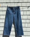 AEO Curvy Stovepipe dark wash jeans front view stovepipe silhouette thrifted jeans Sassy and Chic