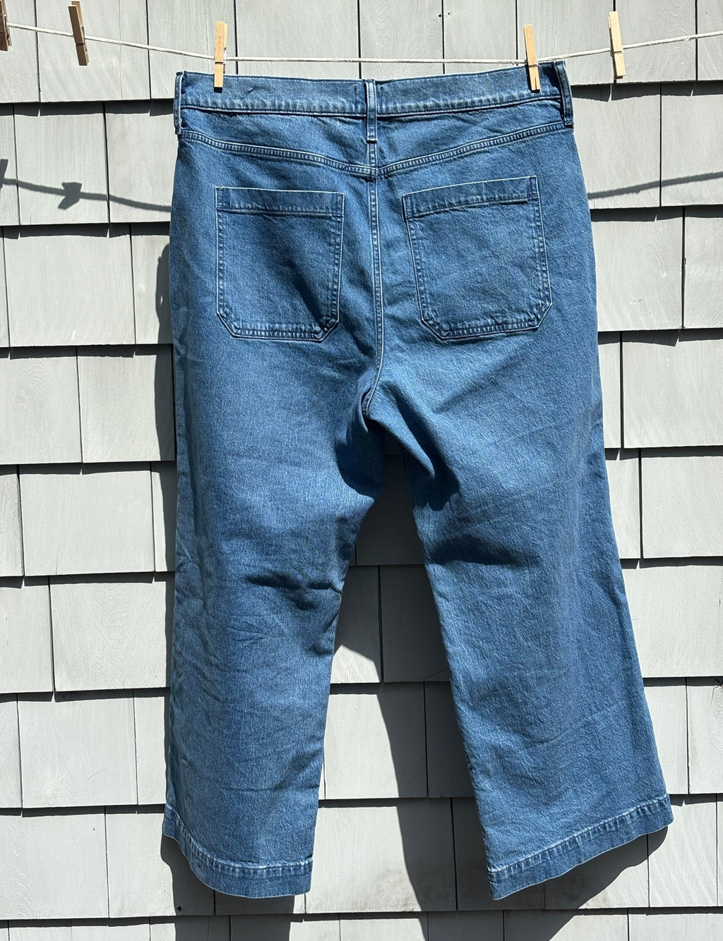 JCrew Wide Leg Crop jeans medium wash back view patch pockets thrifted jeans new with tags Sassy and Chic
