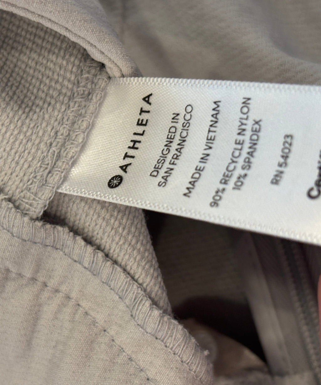 Athleta Wander Slim Straight Crop care label 90 recycled nylon 10 spandex thrifted pants Sassy and Chic