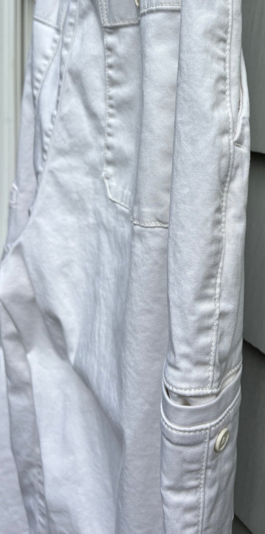 Thrifted Pants Like New, Abercrombie and Fitch, Size 29/8R - Sassy and Chic