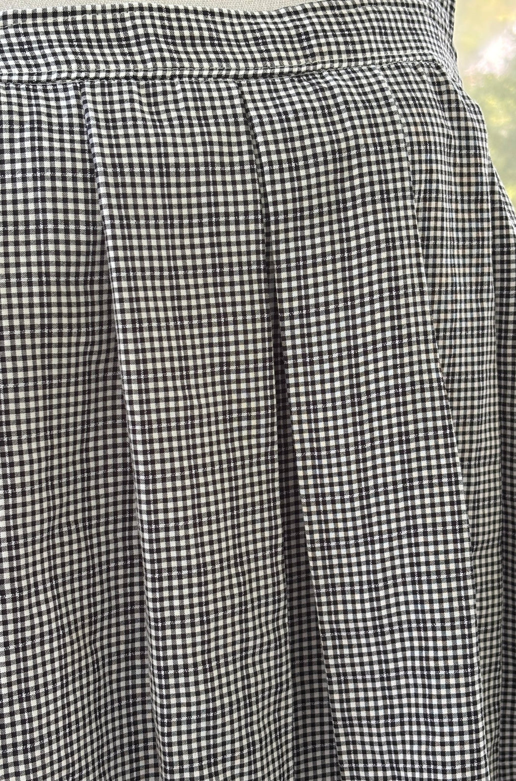 Max Studio black white gingham crop top detail close up classic gingham print like new Sassy and Chic