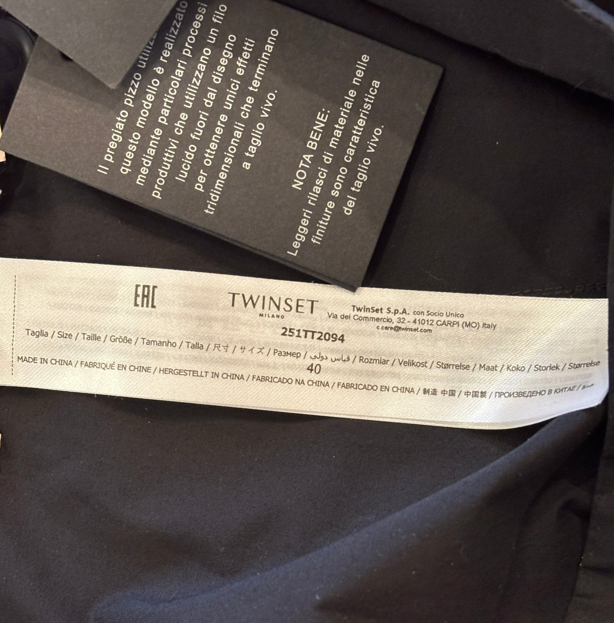 TwinSet Milano brand label size 40 made in China Italian designer pants NWT