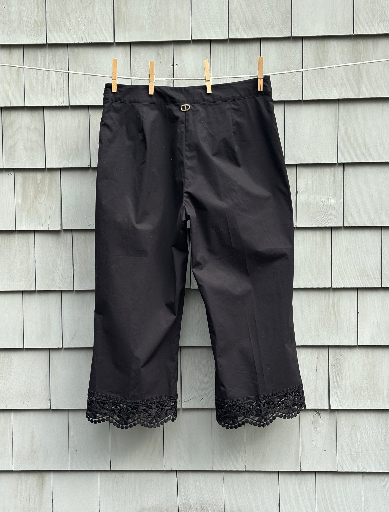 TwinSet Milano black lace hem crop pants back view gold logo closure size 40 US 6 NWT